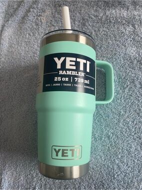 Yeti Rambler 25 oz Mint Green Travel Mug with Handle and Straw Lid
